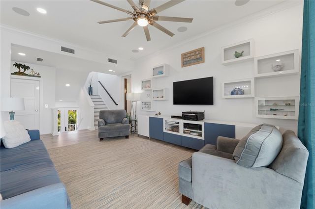 2813 KIPPS COLONY DRIVE S, Gulfport, FL 33707