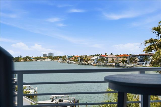 2813 KIPPS COLONY DRIVE S, Gulfport, FL 33707
