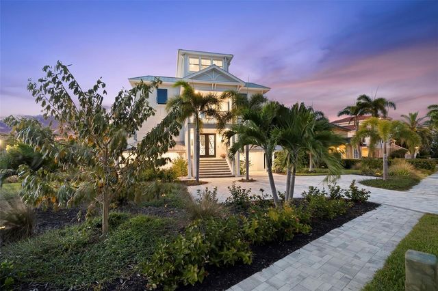 2813 KIPPS COLONY DRIVE S, Gulfport, FL 33707
