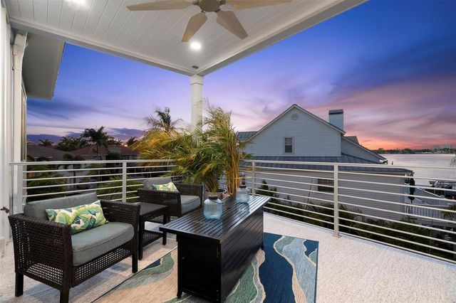 2813 KIPPS COLONY DRIVE S, Gulfport, FL 33707