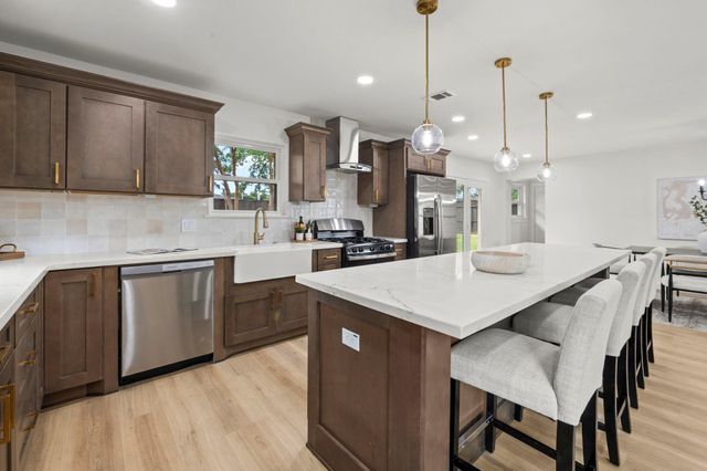 1402 Lehman Street, Houston, TX 77018
