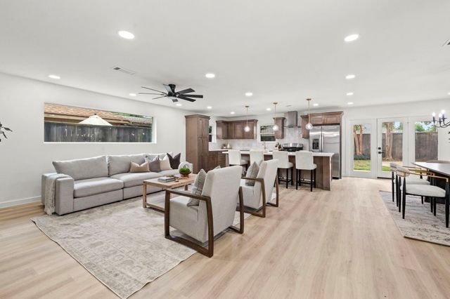 1402 Lehman Street, Houston, TX 77018