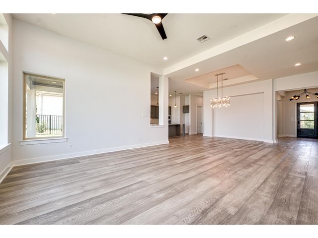 523 Baldovino SKWY, Lakeway, TX 78738