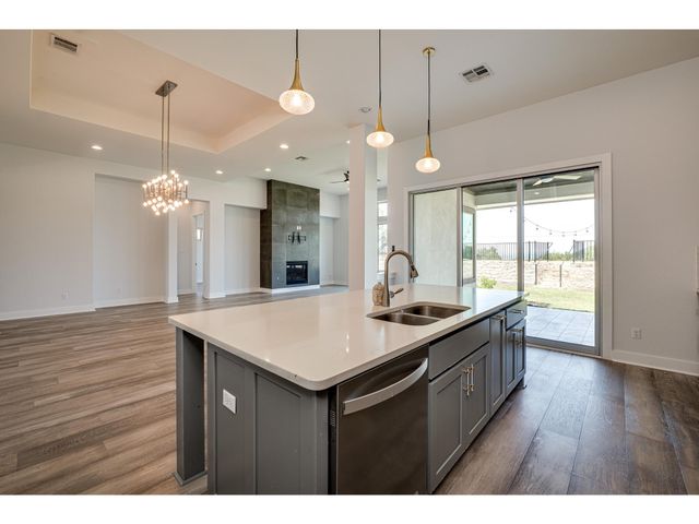 523 Baldovino SKWY, Lakeway, TX 78738