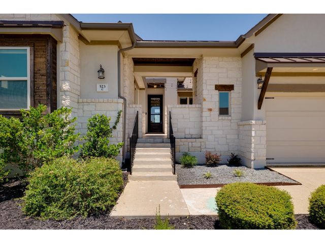 523 Baldovino SKWY, Lakeway, TX 78738