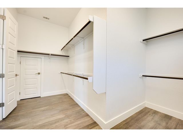 523 Baldovino SKWY, Lakeway, TX 78738