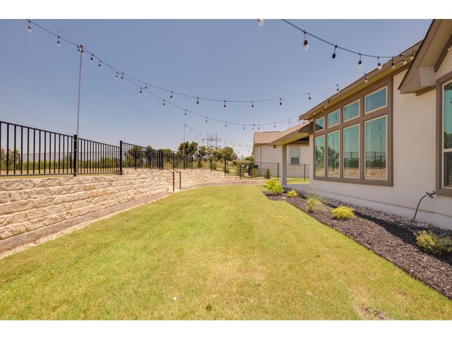 523 Baldovino SKWY, Lakeway, TX 78738