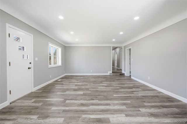 8636 Tindall Road, Springfield Charter Township, MI 48350