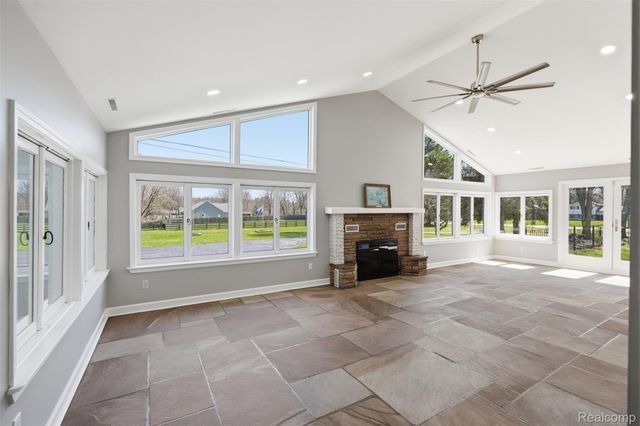 8636 Tindall Road, Springfield Charter Township, MI 48350