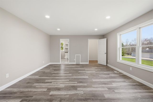 8636 Tindall Road, Springfield Charter Township, MI 48350