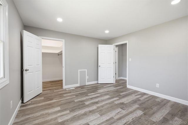 8636 Tindall Road, Springfield Charter Township, MI 48350