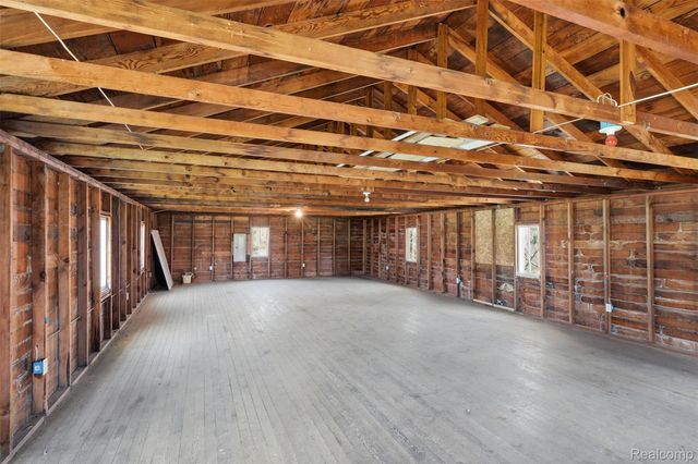 8636 Tindall Road, Springfield Charter Township, MI 48350
