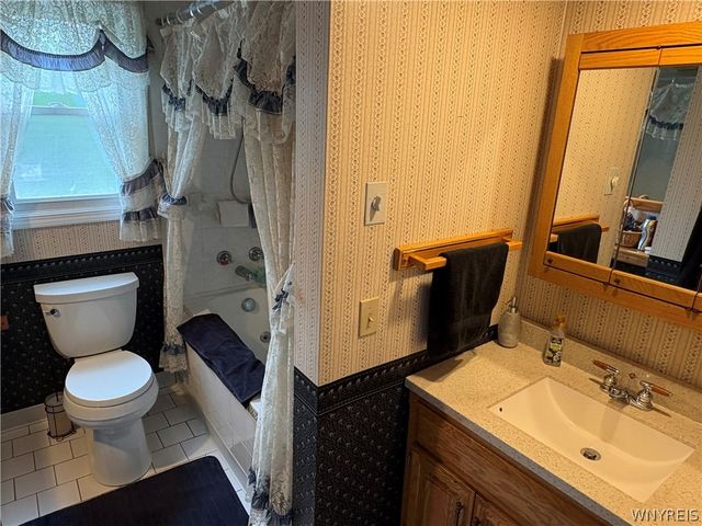 7 Birch Run, Orchard Park, NY 14127