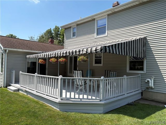 7 Birch Run, Orchard Park, NY 14127