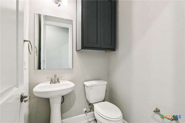 207 Sprinting Peak Drive, San Marcos, TX 78666