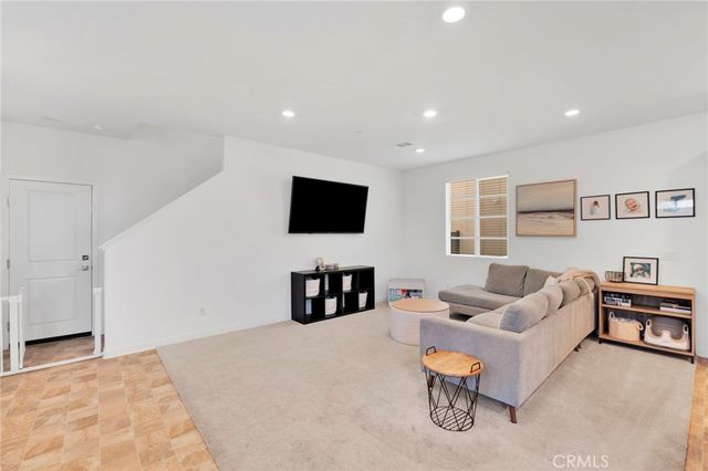 16604 Quince Lane, Fontana, CA 92336