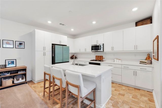 16604 Quince Lane, Fontana, CA 92336