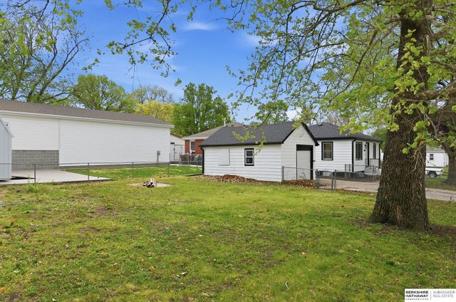 3800 N 11th Street, Lincoln, NE 68521