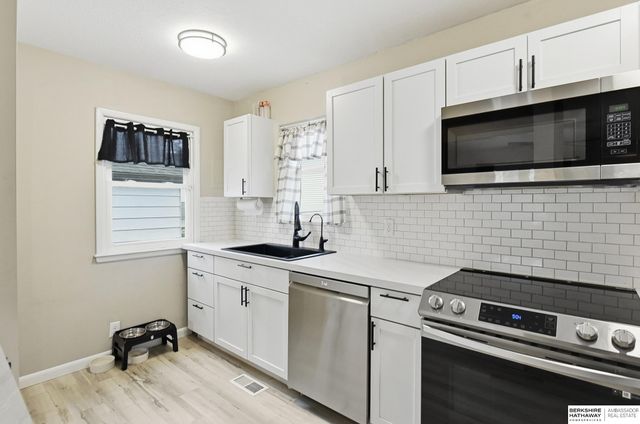 3800 N 11th Street, Lincoln, NE 68521