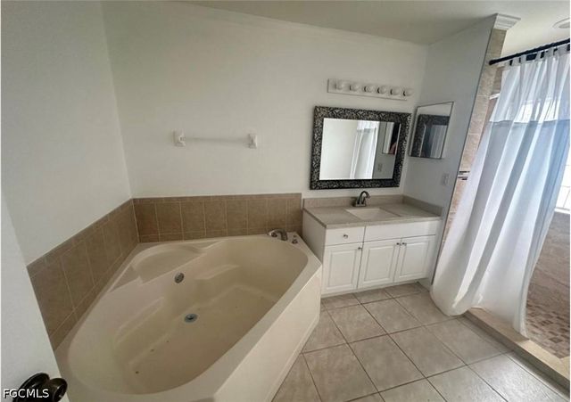 2115 NW 19th AVE, Cape Coral, FL 33993