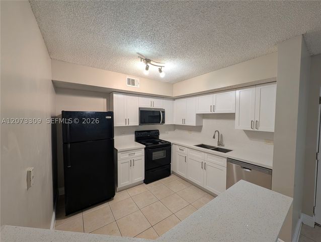 3690 N 56th Ave 903, Hollywood, FL 33021