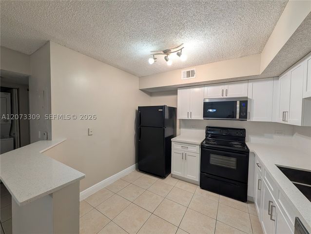 3690 N 56th Ave 903, Hollywood, FL 33021