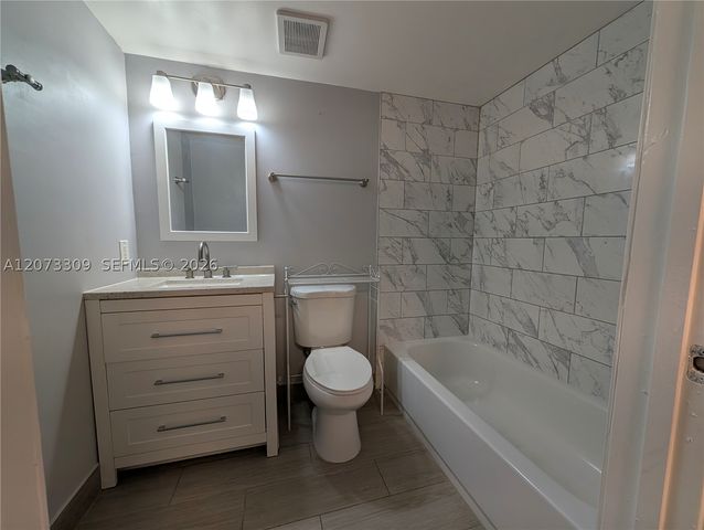 3690 N 56th Ave 903, Hollywood, FL 33021