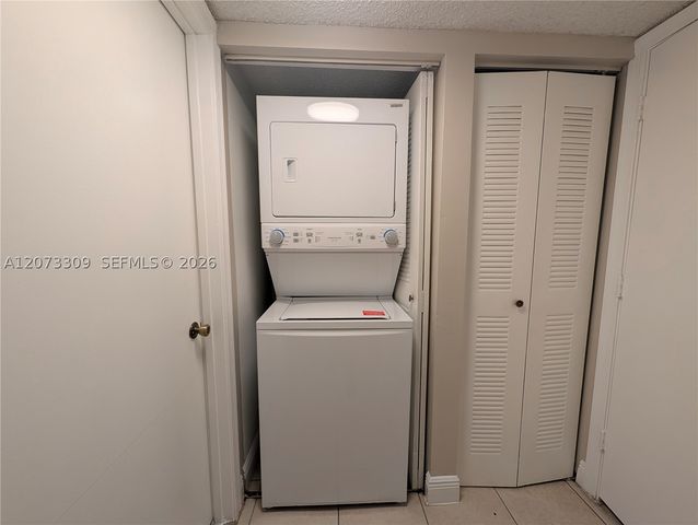 3690 N 56th Ave 903, Hollywood, FL 33021