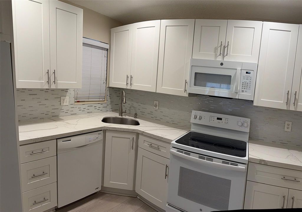 4467 Carambola Circle 4467, Pompano Beach, FL 33066