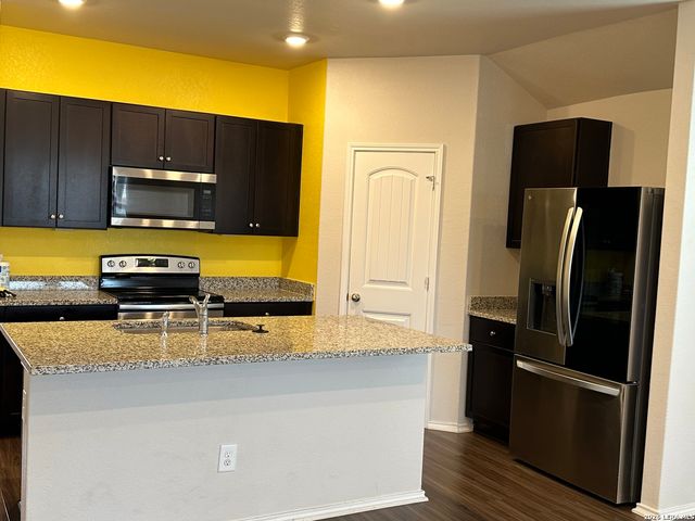 837 Indigo Way, Seguin, TX 78155