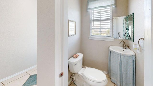 970 Gulfview Drive, Crystal Beach, TX 77650