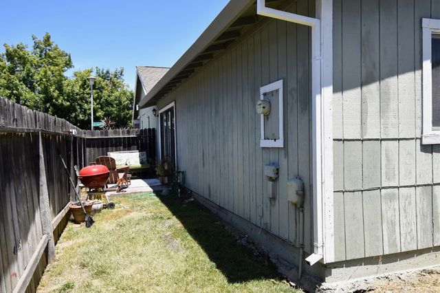 1802 Urbana Way, Sacramento, CA 95833
