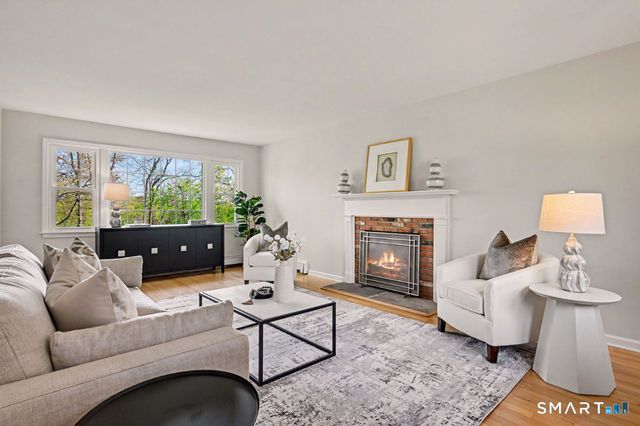 370 Nepas Road, Fairfield, CT 06825
