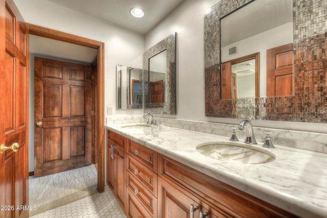4740 E MARSTON Drive, Paradise Valley, AZ 85253