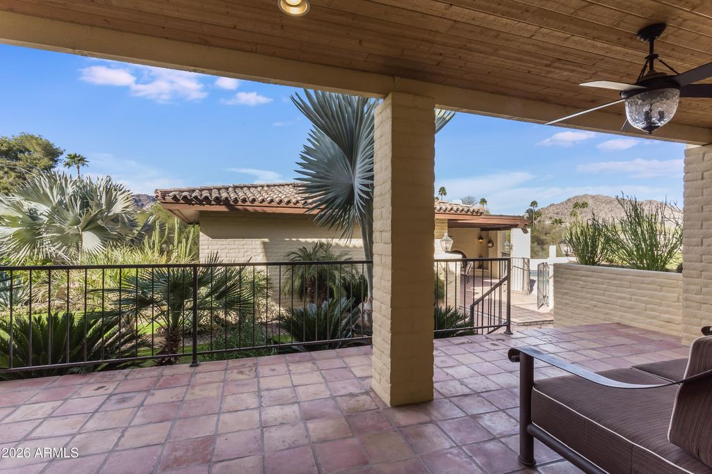 Image 10 of property listing at 4740 E MARSTON Drive, Paradise Valley, AZ 85253
