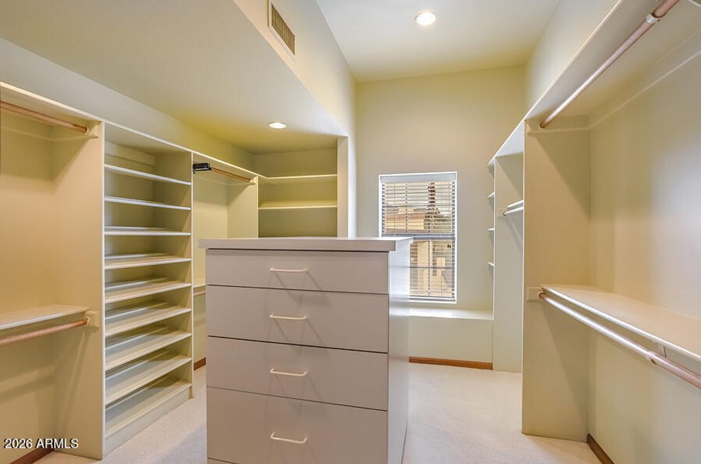 Image 22 of property listing at 4740 E MARSTON Drive, Paradise Valley, AZ 85253