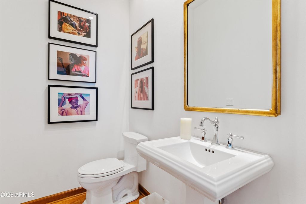 Image 29 of property listing at 4740 E MARSTON Drive, Paradise Valley, AZ 85253