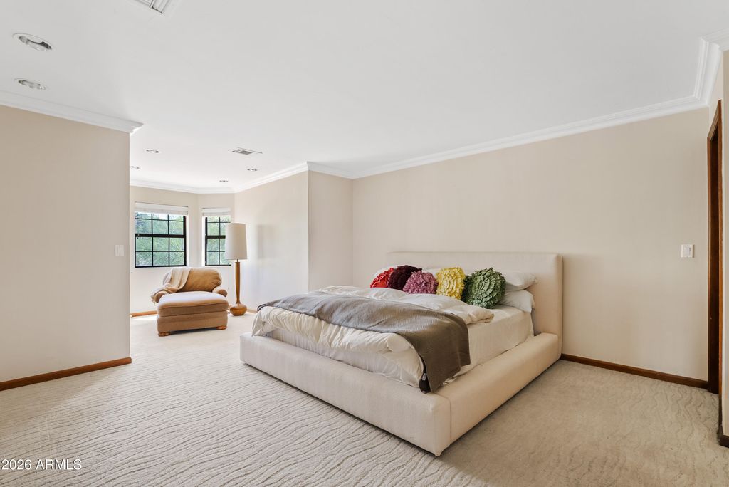 Image 33 of property listing at 4740 E MARSTON Drive, Paradise Valley, AZ 85253