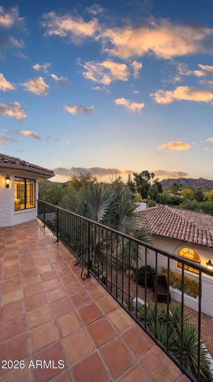 Image 45 of property listing at 4740 E MARSTON Drive, Paradise Valley, AZ 85253
