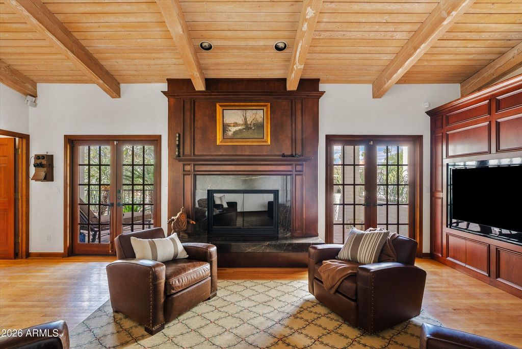 Image 8 of property listing at 4740 E MARSTON Drive, Paradise Valley, AZ 85253