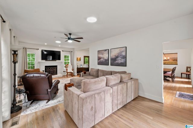 1700 WHITE OAK PLACE, Hoover, AL 35244