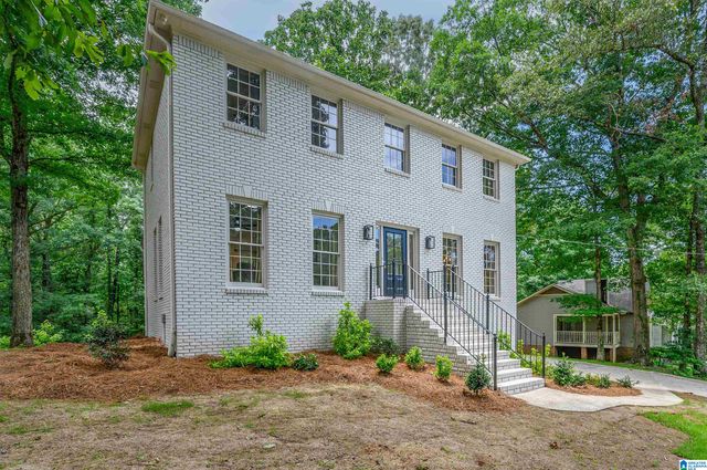 1700 WHITE OAK PLACE, Hoover, AL 35244
