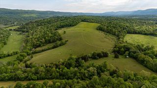 34 Mule Lane, Pikeville, TN 37367