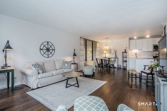 1 Gold Street APT 2C, Hartford, CT 06103