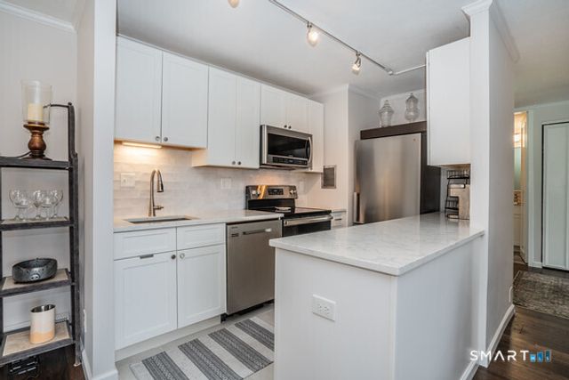 1 Gold Street APT 2C, Hartford, CT 06103