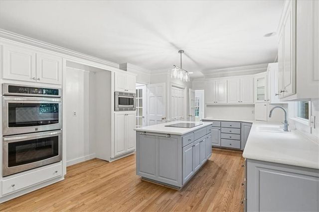 1153 Byrnwyck Way NE, Brookhaven, GA 30319
