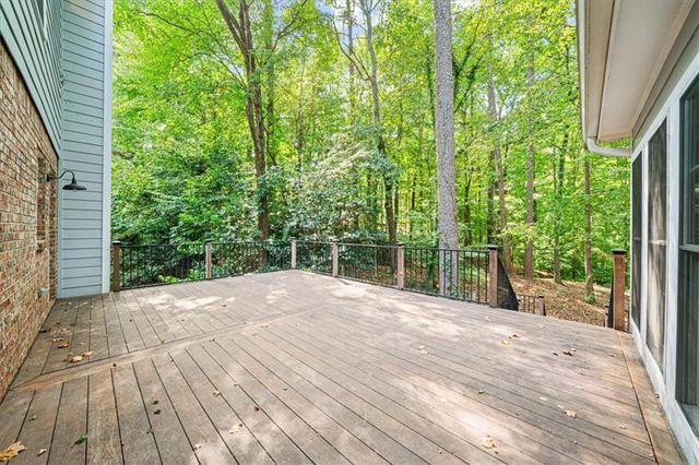 1153 Byrnwyck Way NE, Brookhaven, GA 30319