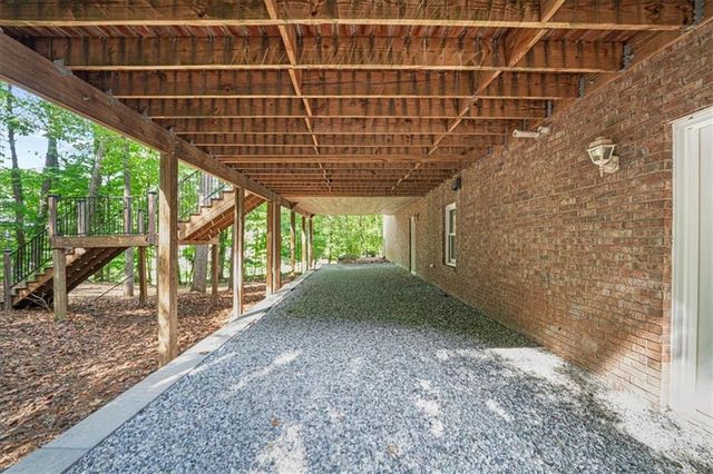 1153 Byrnwyck Way NE, Brookhaven, GA 30319