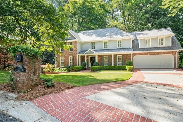 1153 Byrnwyck Way NE, Brookhaven, GA 30319