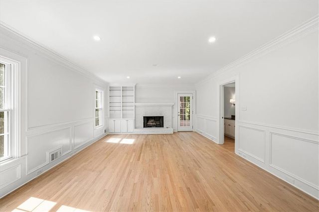 1153 Byrnwyck Way NE, Brookhaven, GA 30319